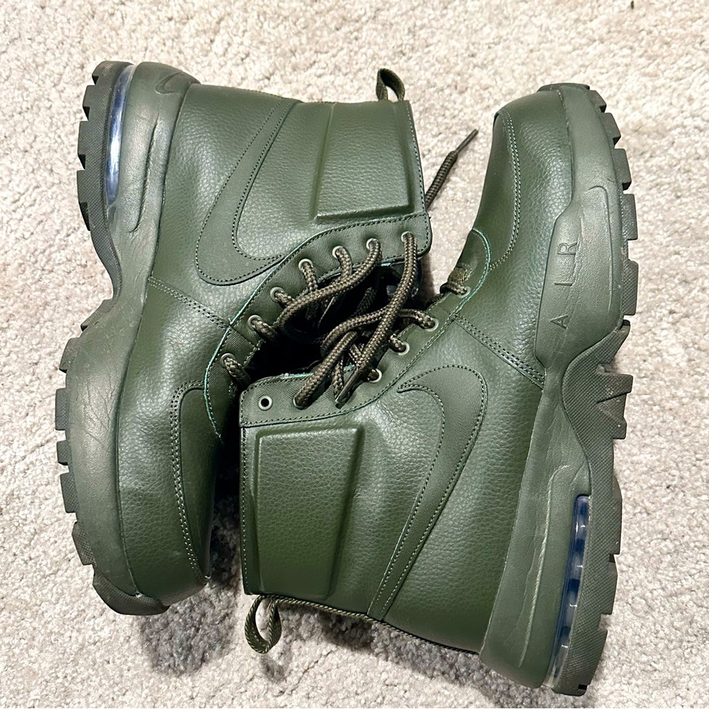 Nike Air Max Goaterra 2.0 - Men's shoe sz 11.5 - "Cargo Khaki" Green Boots. EUC!